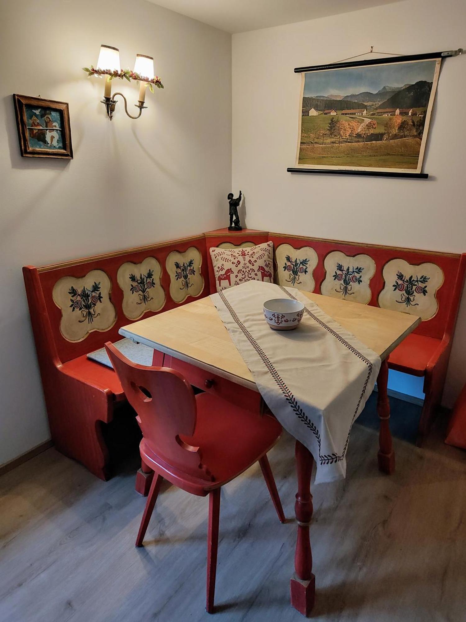 Ferienwohnung Resl - Geschmackvoll Renoviert & Zentral Im Historischen Schindelhaus オーバーシュタウフェン エクステリア 写真